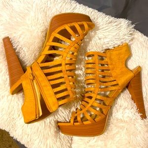 Top Moda Mustard Strappy Heel